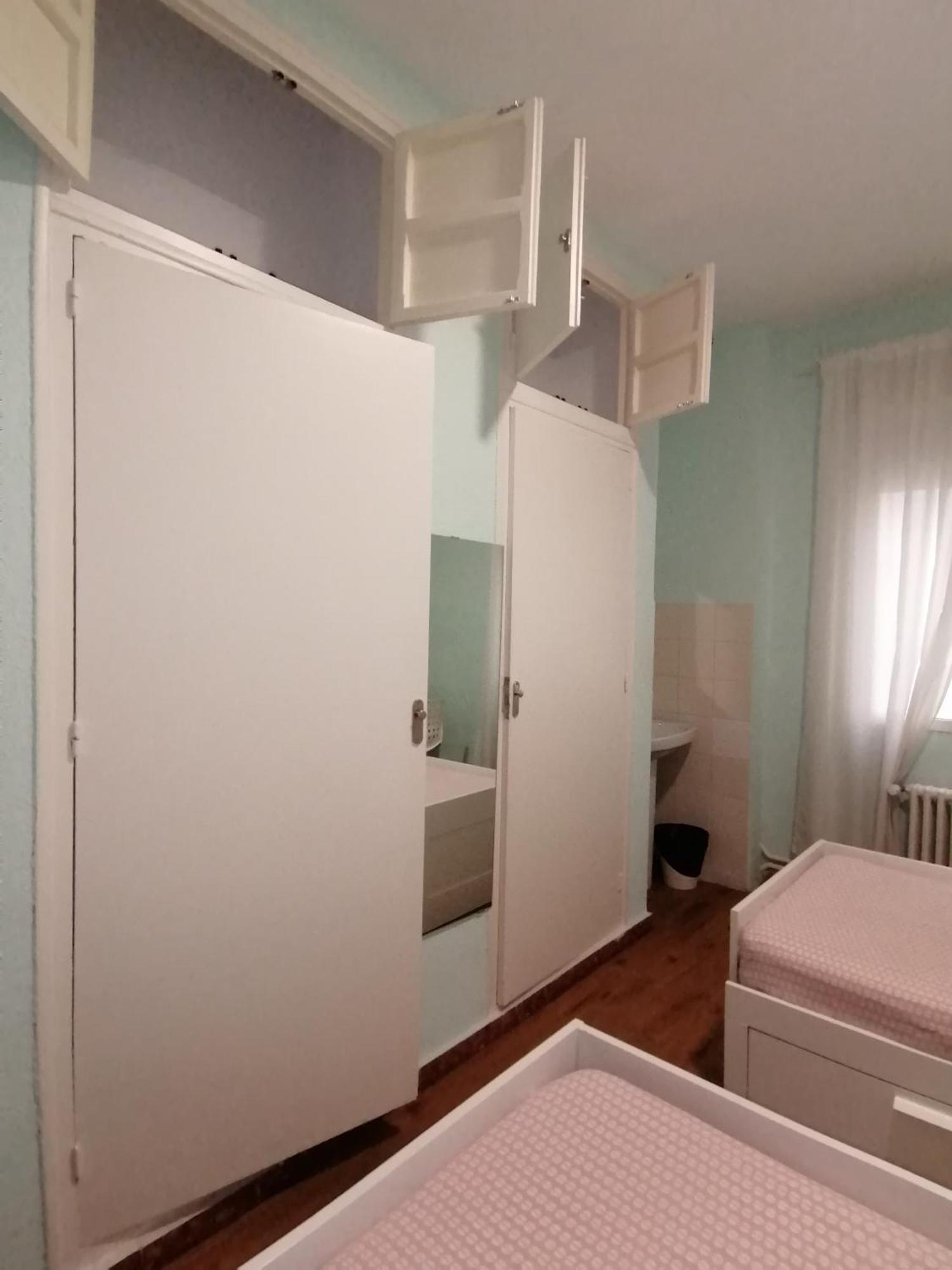 Residencia Abay Hostel
